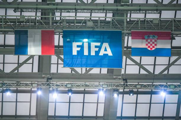 会市场中 会市场中