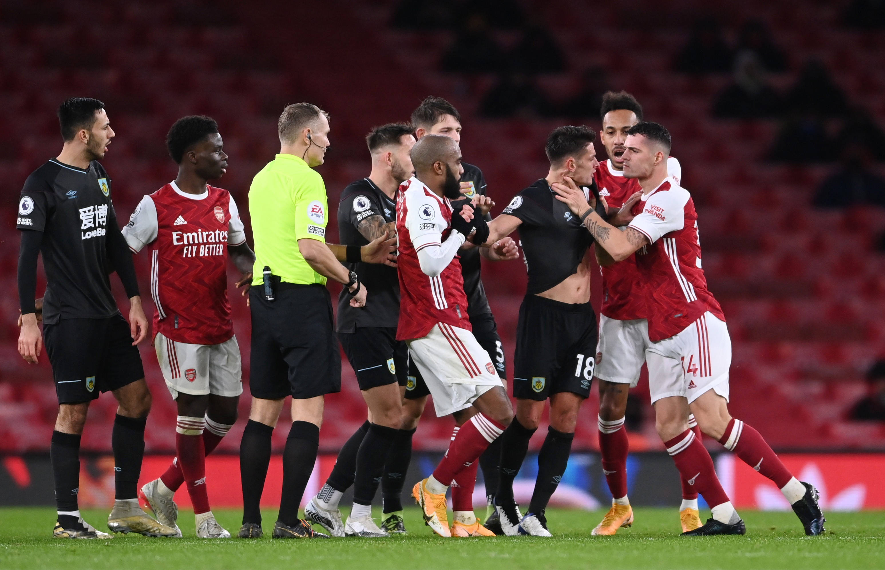 能拉开防线 能拉开防线